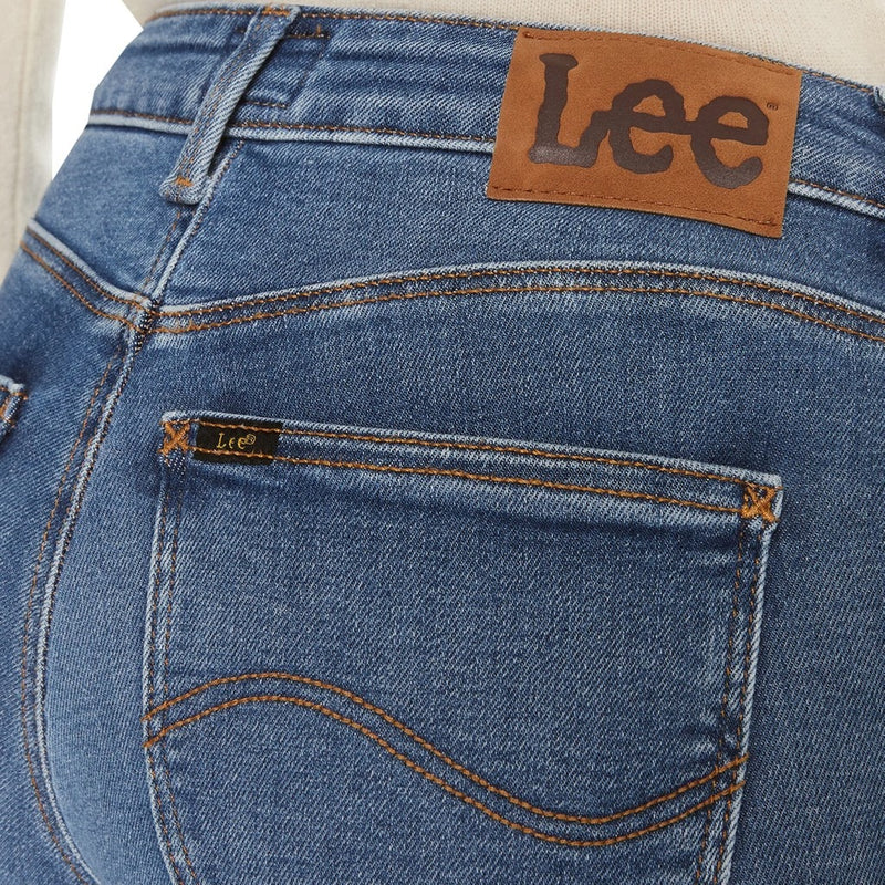 Lee - 112348936-